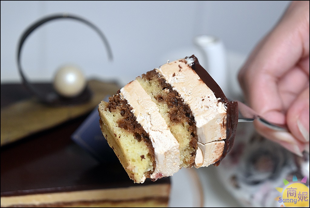 台中母親節蛋糕第二顆半價!網評4.9星貴族風精品蛋糕 顛覆傳統蛋糕印象讓人驚豔連連!