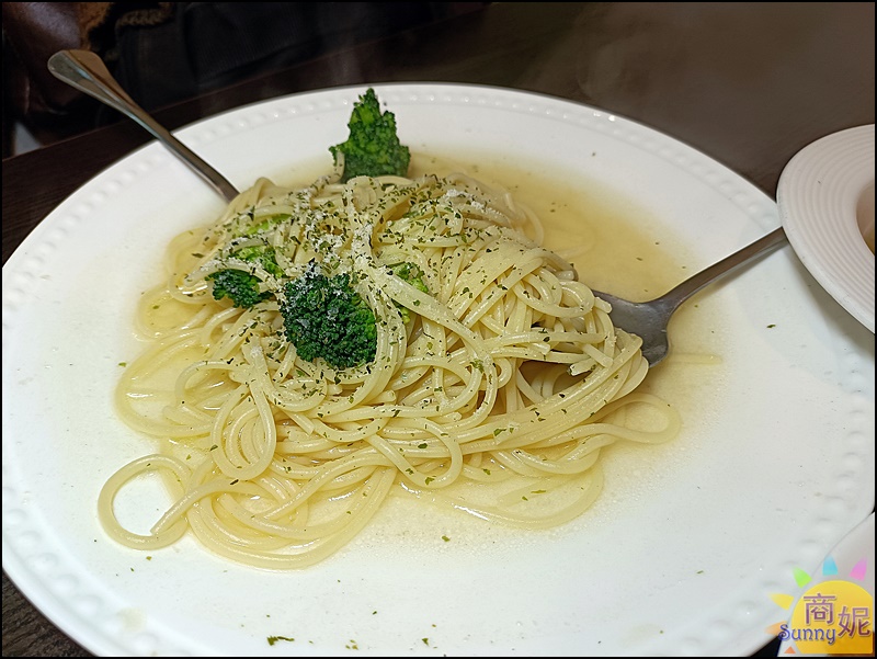 光和鹽義大利麵|逢甲夜市超值義大利麵!好吃大份量百元出頭還可免費加麵超佛心