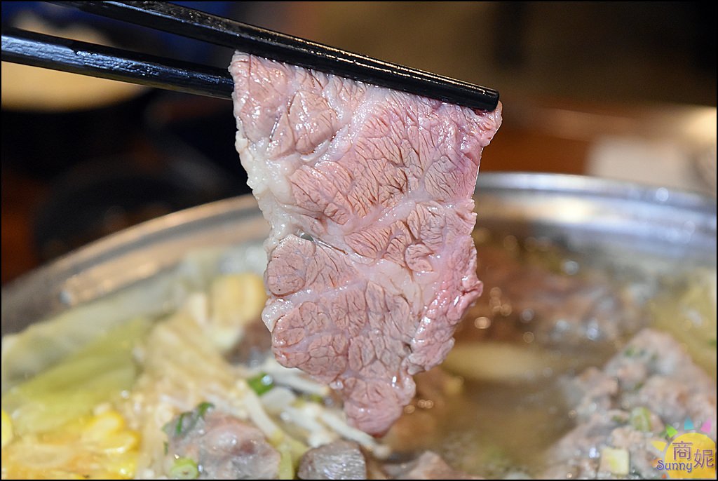 上湯牛肉鍋,台中平價溫體牛,台中平價熱炒,台中平價牛肉鍋,台中西區美食,溫體牛肉湯