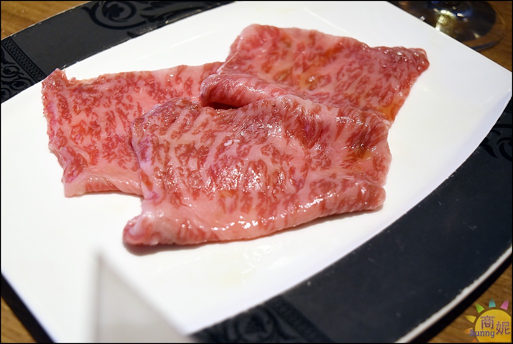 沖繩和牛,沖繩燒肉,沖繩縣廳前站美食,沖繩美食,那霸燒肉,那霸美食
