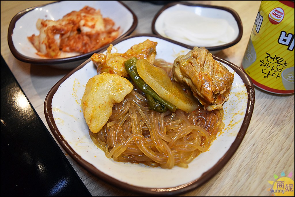 三清洞摩西在台分店,年糕鍋,辣燉雞湯鍋,逢甲美食,逢甲韓式料理,韓國美食,食尚玩家報導