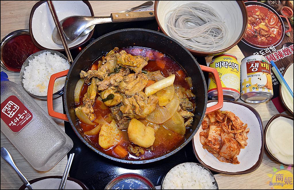 三清洞摩西在台分店,年糕鍋,辣燉雞湯鍋,逢甲美食,逢甲韓式料理,韓國美食,食尚玩家報導