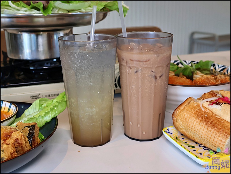 越好吃越南料理|台中美食超浮誇推推鍋上桌驚呆!!必點叻沙雙魚河粉、炸魚麵包，份量十足高CP值大里人氣越式料理