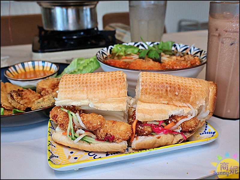 越好吃越南料理|台中美食超浮誇推推鍋上桌驚呆!!必點叻沙雙魚河粉、炸魚麵包,份量十足高CP值大里人氣越式料理 越好吃越南料理|台中美食超浮誇推推鍋上桌驚呆!!必點叻沙雙魚河粉、炸魚麵包,份量十足高CP值大里人氣越式料理