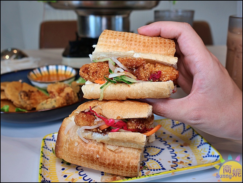 越好吃越南料理|台中美食超浮誇推推鍋上桌驚呆!!必點叻沙雙魚河粉、炸魚麵包,份量十足高CP值大里人氣越式料理 越好吃越南料理|台中美食超浮誇推推鍋上桌驚呆!!必點叻沙雙魚河粉、炸魚麵包,份量十足高CP值大里人氣越式料理