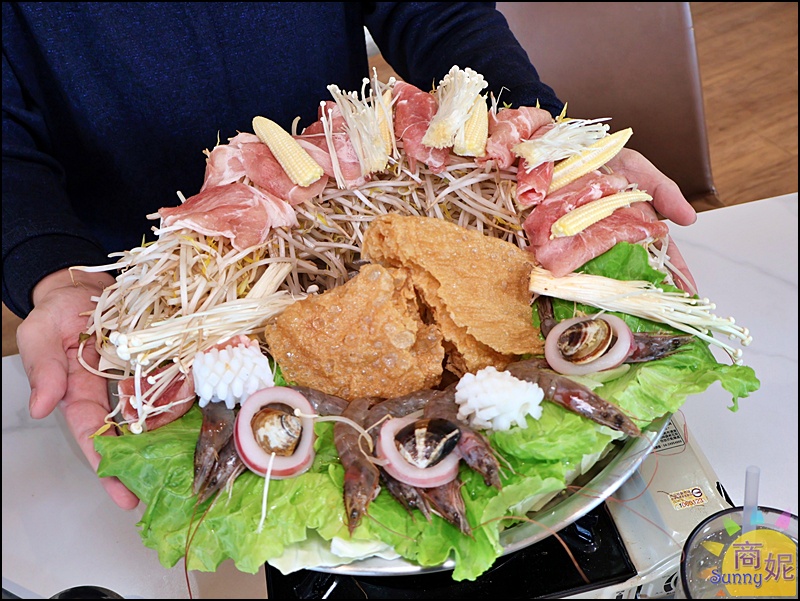 越好吃越南料理|台中美食超浮誇推推鍋上桌驚呆!!必點叻沙雙魚河粉、炸魚麵包,份量十足高CP值大里人氣越式料理 越好吃越南料理|台中美食超浮誇推推鍋上桌驚呆!!必點叻沙雙魚河粉、炸魚麵包,份量十足高CP值大里人氣越式料理