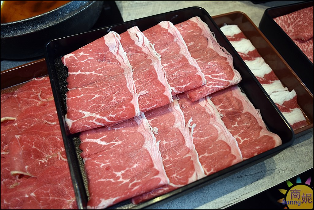 台中和牛吃到飽。北澤壽喜燒。大份量極品肉盤蔬食飲料無限續點 新鮮好吃CP值不低