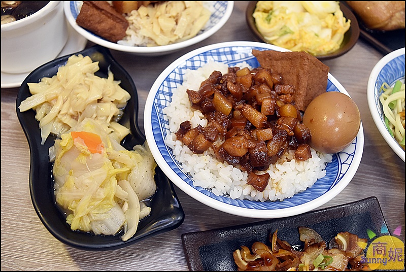 林記飯館北平店|台中好吃滷肉飯平價版鬍鬚張高cp值!軟嫩滷肉肥瘦自己選.連湯品小菜都很強