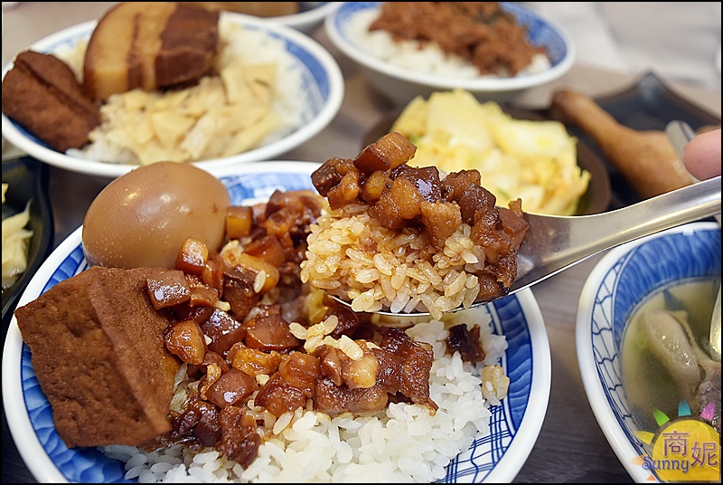 林記飯館北平店|台中好吃滷肉飯平價版鬍鬚張高cp值!軟嫩滷肉肥瘦自己選.連湯品小菜都很強