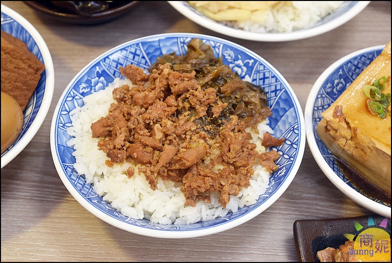 林記飯館北平店|台中好吃滷肉飯平價版鬍鬚張高cp值!軟嫩滷肉肥瘦自己選.連湯品小菜都很強