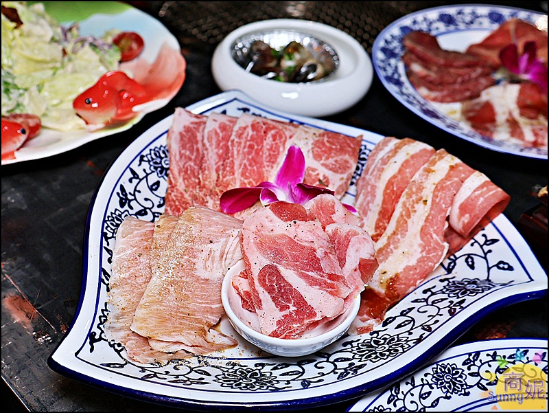 墨妃家|台中燒肉吃到飽推薦!宮廷風裝潢+高檔肉品無限續人均545元起太超值了 墨妃家|台中燒肉吃到飽推薦!宮廷風裝潢+高檔肉品無限續人均545元起太超值了