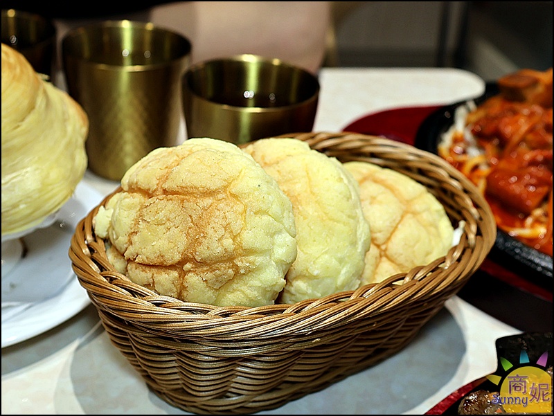 豐芳牛排|台中平價牛排生力軍!免服務費吃飽喝足不到200元.附濃湯菠蘿麵包還有飲料霜淇淋吃到飽