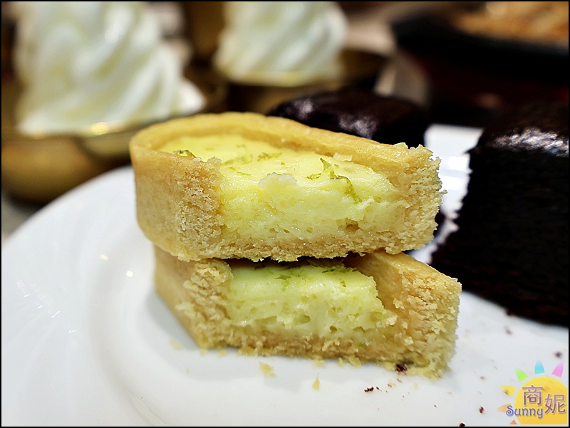 豐芳牛排|台中平價牛排生力軍!免服務費吃飽喝足不到200元.附濃湯菠蘿麵包還有飲料霜淇淋吃到飽