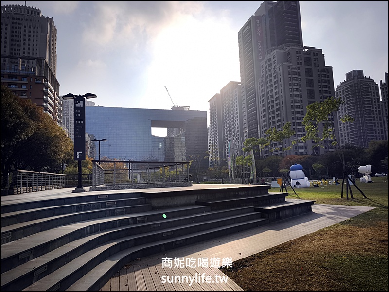 台中免費景點|史努比現身市政公園!超萌3公尺史努比、Snoopy公仔、史努比紅綠燈必拍,期間限定免門票 台中免費景點|史努比現身市政公園!超萌3公尺史努比、Snoopy公仔、史努比紅綠燈必拍,期間限定免門票