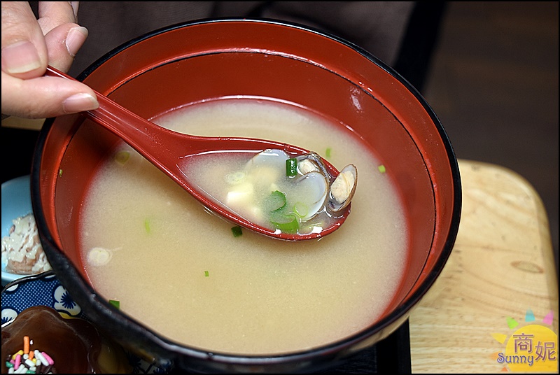 秋本家|彰化劉德華開的超值定食!浮誇擺盤超豐盛必點30公分大豬排、日本城、壽喜燒定食大胃王超愛