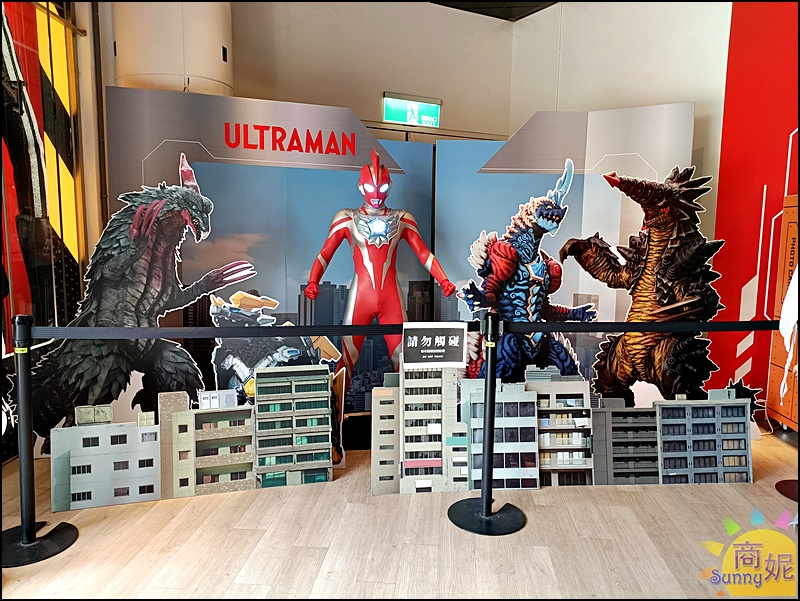 台中免費景點4米高小小兵|台中潮玩快閃店草悟道PARK2廣場小小兵.超人力霸王.假面騎士.魷魚遊戲一次拍夠！