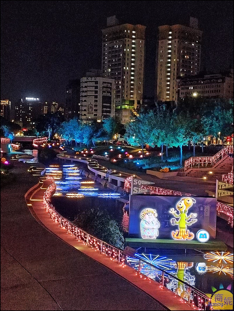 台中耶誕景點柳川水岸台中好甜聖誕來電!怪獸齊聚水上燈飾.光廊隧道網美必拍