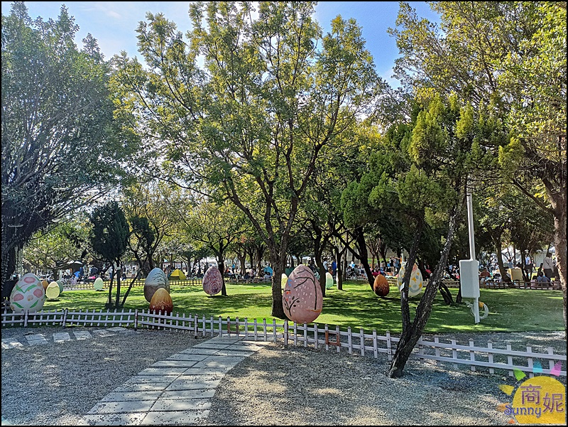 中央公園飛行美樂地7大亮點|台中旅遊免費景點!全國最長32M雙軌滑索.飛碟攀爬架溜滑梯.30M環形滑軌超好玩