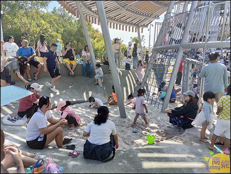 中央公園飛行美樂地7大亮點|台中旅遊免費景點!全國最長32M雙軌滑索.飛碟攀爬架溜滑梯.30M環形滑軌超好玩