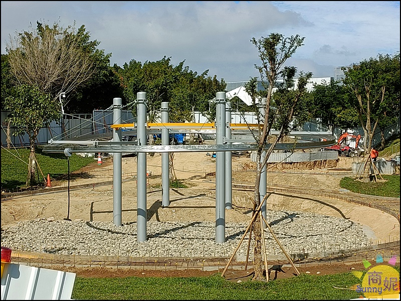 中央公園飛行美樂地7大亮點|台中旅遊免費景點!全國最長32M雙軌滑索.飛碟攀爬架溜滑梯.30M環形滑軌超好玩