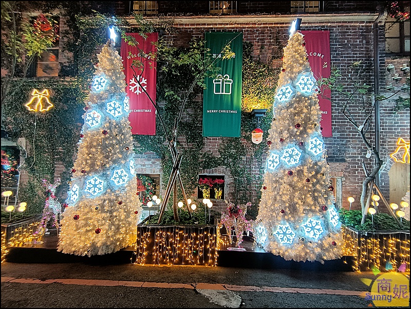 台中免費景點|台中耶誕景點超可愛巨型薑餅屋!耶誕老人掉現金也太吸睛白天晚上都好美