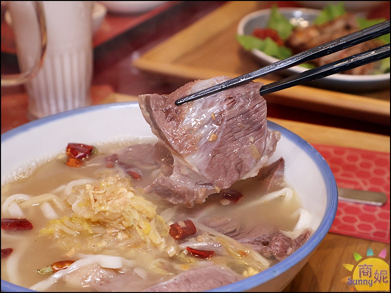 2026台中必吃南屯美食推薦：有春茶館｜超人氣台式手路菜餐廳，必點老雪菜肉絲麵、椒鹽燒肉、蜜糖粳粽冰與懷舊下午茶