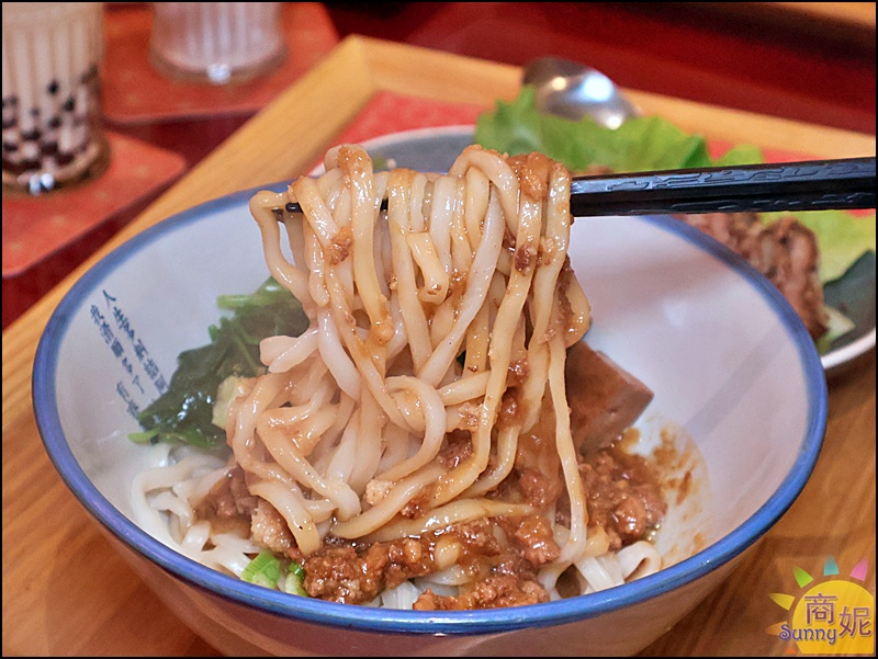 2026台中必吃南屯美食推薦：有春茶館｜超人氣台式手路菜餐廳，必點老雪菜肉絲麵、椒鹽燒肉、蜜糖粳粽冰與懷舊下午茶