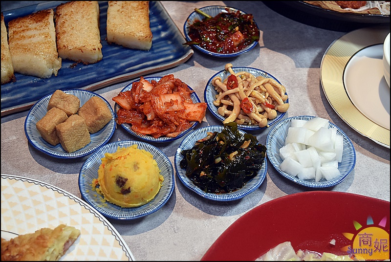 親水河畔|台中好吃韓式餐廳!韓國人開的道地韓國料理小菜吃到飽還可免費體驗韓服更加分