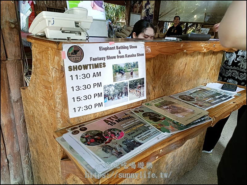 泰國芭達雅必訪景點|MongChang Cafe大象咖啡廳不限時超CHILL!大象生態園區享受泰式美食看歌舞秀與大象拍照