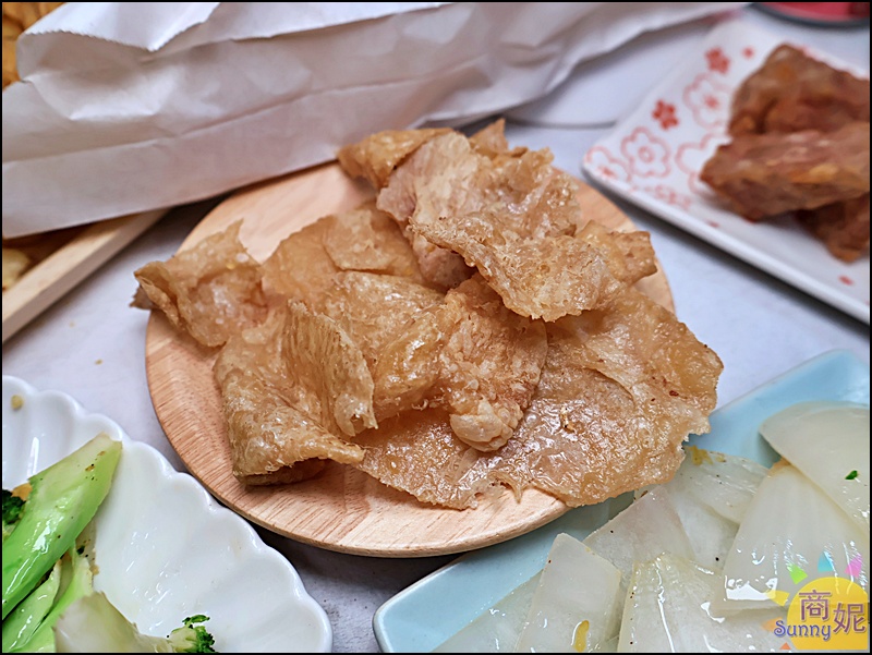 這都有|台中最便宜炸香菇綜合菇60元、全家菇菇桶199!埔里菇農直送新鮮現炸滿200再送半價券