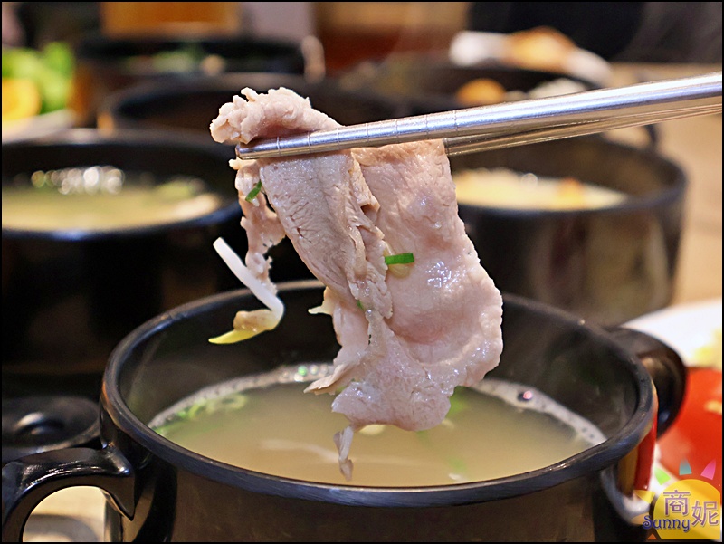 牛室炙燒牛排大墩店|牛排加超狂自助吧389元無限吃.現烤披薩炸物港點熱炒超豐盛