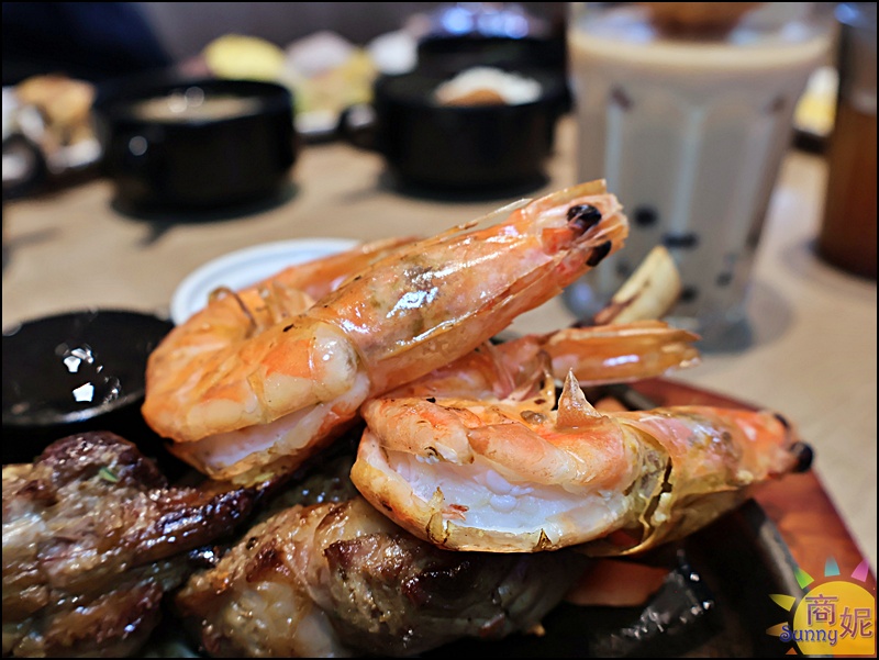 牛室炙燒牛排大墩店|牛排加超狂自助吧389元無限吃.現烤披薩炸物港點熱炒超豐盛