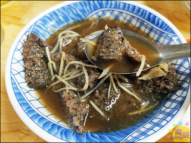 逢甲當歸鴨麵線|開店就排隊!逢甲夜市必吃小吃滿滿鴨肉湯頭甘甜越晚越多人