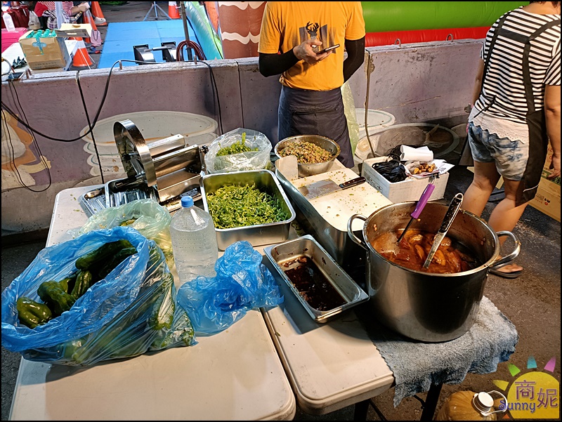 楊記老潼關肉夾饃|大慶夜市超人氣美食開店就排隊!天津老闆改良祕方特別好吃一周只賣4天