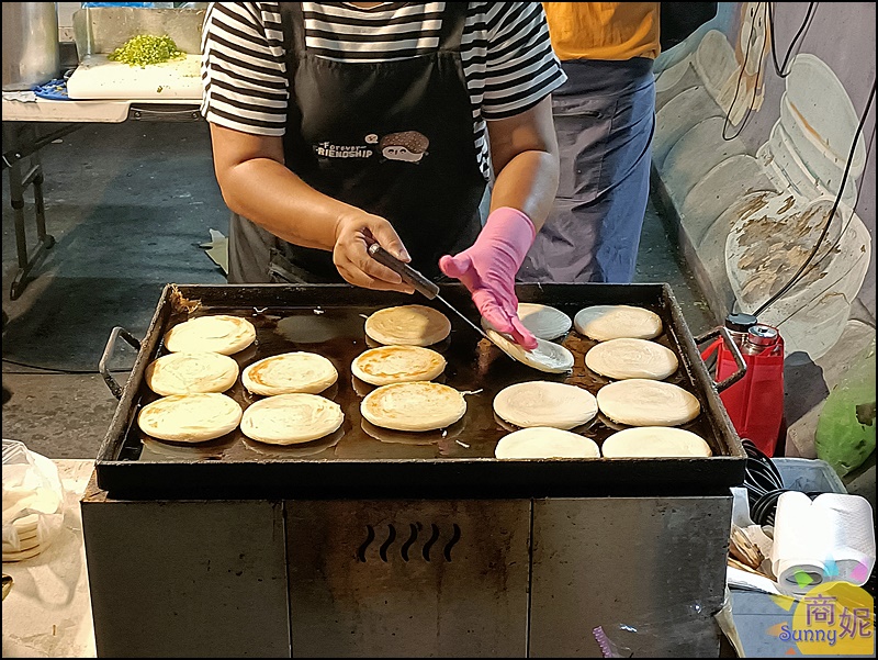 楊記老潼關肉夾饃|大慶夜市超人氣美食開店就排隊!天津老闆改良祕方特別好吃一周只賣4天