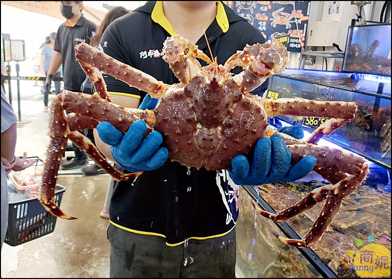 阿布潘水產|台中最狂海鮮超市周年慶殺很大!活體海鮮生魚片生鮮熟食太好買，免費代客料理3個停車場更加分