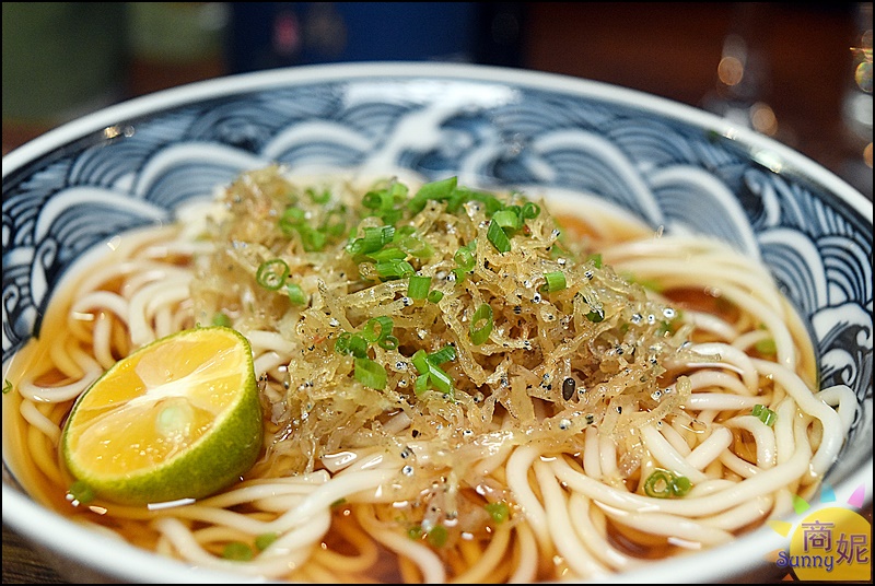 oldman生活飲食|台中秘境私廚料理一套5-6道菜只要1千元還免服務費!採預約制宵夜變身餐酒館氣氛超chill~