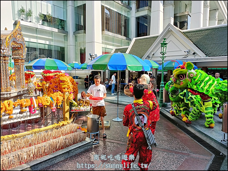 泰國曼谷必逛四面佛商場|Erawan Bangkok拜四面佛最佳休憩點!米其林美食餐廳、香氛、健康管理通通有