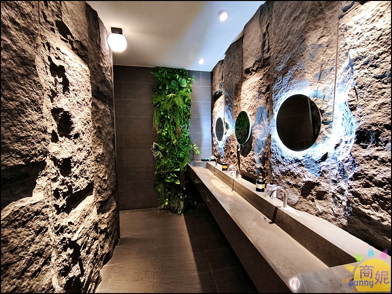 脂本燒肉彰化店|彰化質感燒肉!豐盛套餐高CP值必點30cm幻切牛舌.無低消好停車親子友善桌邊幫烤大加分 脂本燒肉彰化店|彰化質感燒肉!豐盛套餐高CP值必點30cm幻切牛舌.無低消好停車親子友善桌邊幫烤大加分