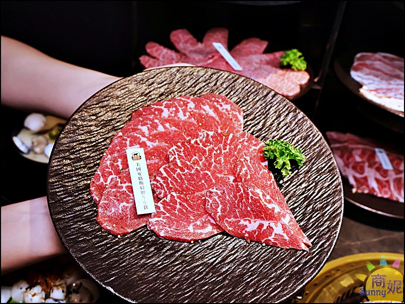 脂本燒肉彰化店｜彰化質感燒肉！豐盛套餐高CP值必點30cm幻切牛舌.無低消好停車親子友善桌邊幫烤大加分