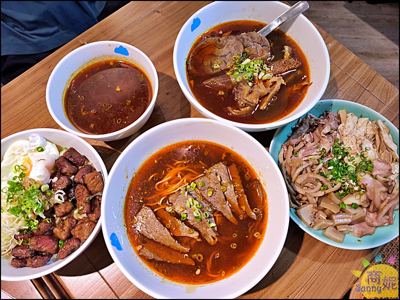 藍山牛肉麵|佐賀野仁新品牌!台中少見日本A5和牛牛肉麵、烤肉飯附肉片牛肉湯CP值超高 藍山牛肉麵|佐賀野仁新品牌!台中少見日本A5和牛牛肉麵、烤肉飯附肉片牛肉湯CP值超高