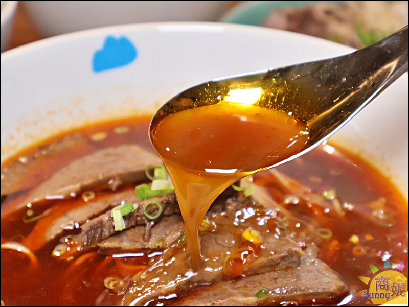 藍山牛肉麵A5和牛肉麵，油花細緻、湯頭濃郁