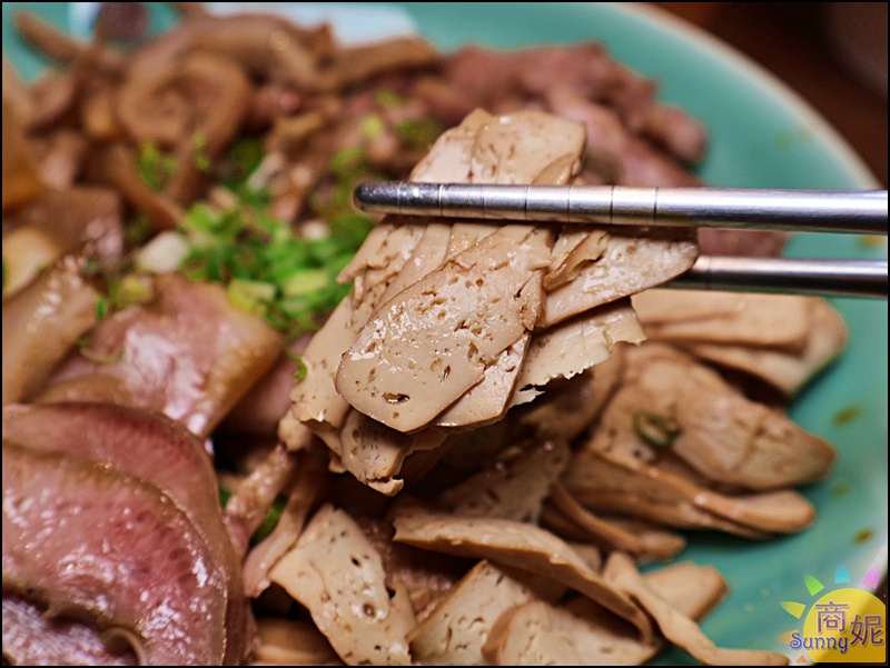 藍山牛肉麵|佐賀野仁新品牌!台中少見日本A5和牛牛肉麵、烤肉飯附肉片牛肉湯CP值超高 藍山牛肉麵|佐賀野仁新品牌!台中少見日本A5和牛牛肉麵、烤肉飯附肉片牛肉湯CP值超高