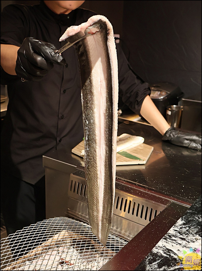 鰻鰻烤的鰻魚又厚又大隻,都已經去刺處理,再加上專人代烤零失敗美味,新鮮海味吃起來就是過癮!