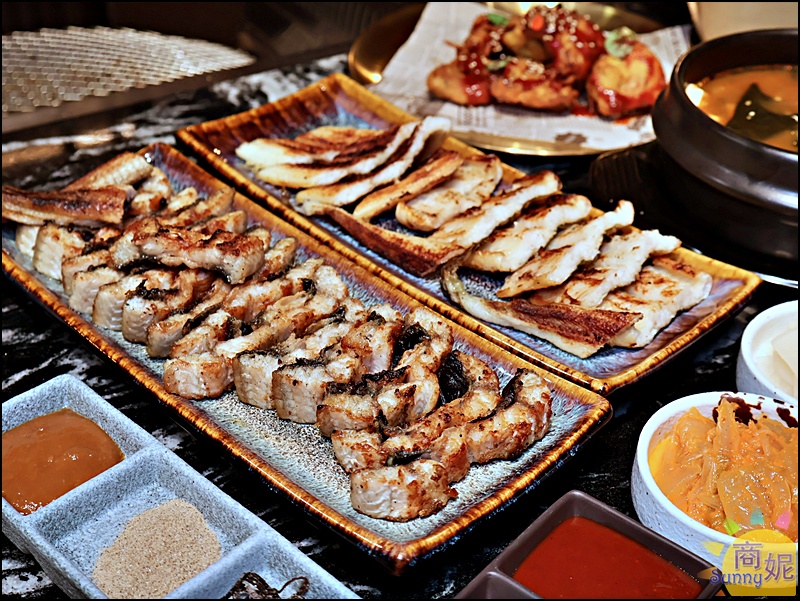 鰻鰻烤的鰻魚又厚又大隻,專人代烤零失敗美味,新鮮海味吃起來就是過癮!