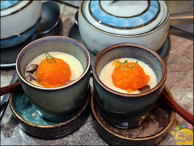 精誠壹山飛魚卵海鮮蒸蛋，口感滑嫩、海味鮮明