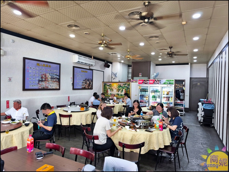 大祥燒鵝海鮮餐廳螃蟹季開跑！台中超值活蟹料理沙公沙母、燒鵝、螃蟹砂鍋粥一次滿足，連外地遊客都慕名來吃