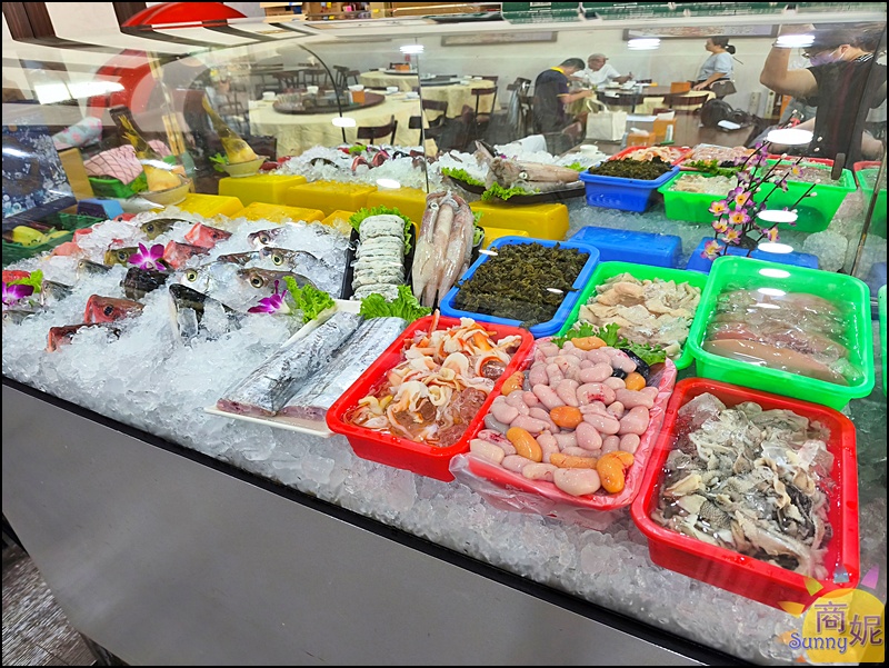 大祥燒鵝海鮮餐廳螃蟹季開跑！台中超值活蟹料理沙公沙母、燒鵝、螃蟹砂鍋粥一次滿足，連外地遊客都慕名來吃