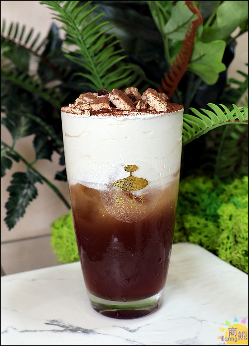 台中奶蓋推薦|語林萃全面升級有機認證得獎茶+法國頂級鮮奶油+日本十勝鮮乳,簡直是喝的甜點專賣店! 台中奶蓋推薦|語林萃全面升級有機認證得獎茶+法國頂級鮮奶油+日本十勝鮮乳,簡直是喝的甜點專賣店!