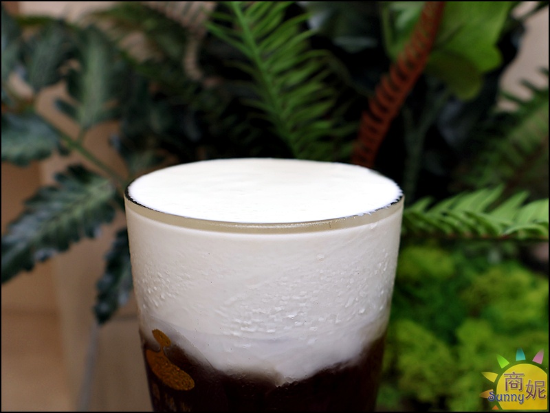 台中奶蓋推薦｜語林萃全面升級有機認證得獎茶+法國頂級鮮奶油+日本十勝鮮乳，簡直是喝的甜點專賣店！